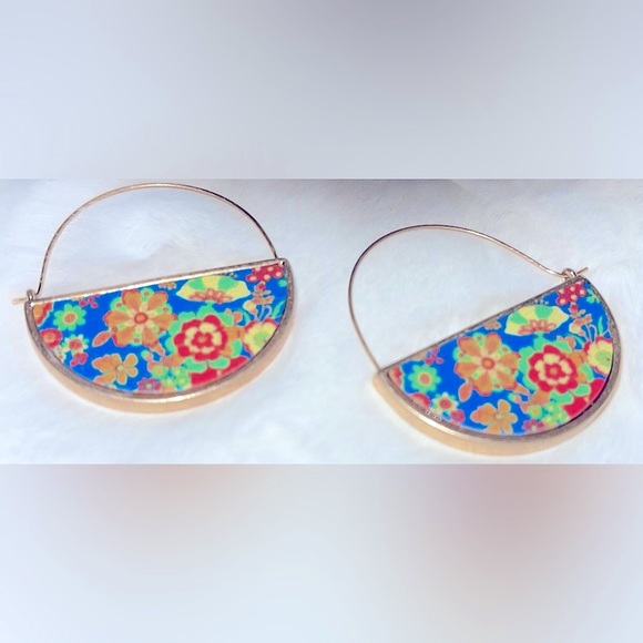 FLOWER POWER EARRINGS - Picture 8 of 9